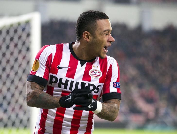 © Reuters. Memphis Depay durante partida do PSV contra o Zenit, em Eindhoven