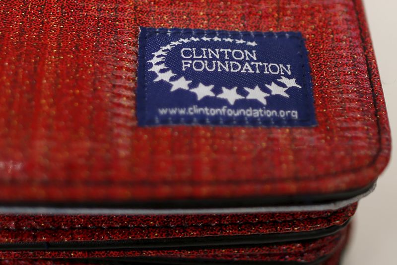 © Reuters. Clinton Foundation iPad covers are seen for sale at the Clinton Museum Store in Little Rock