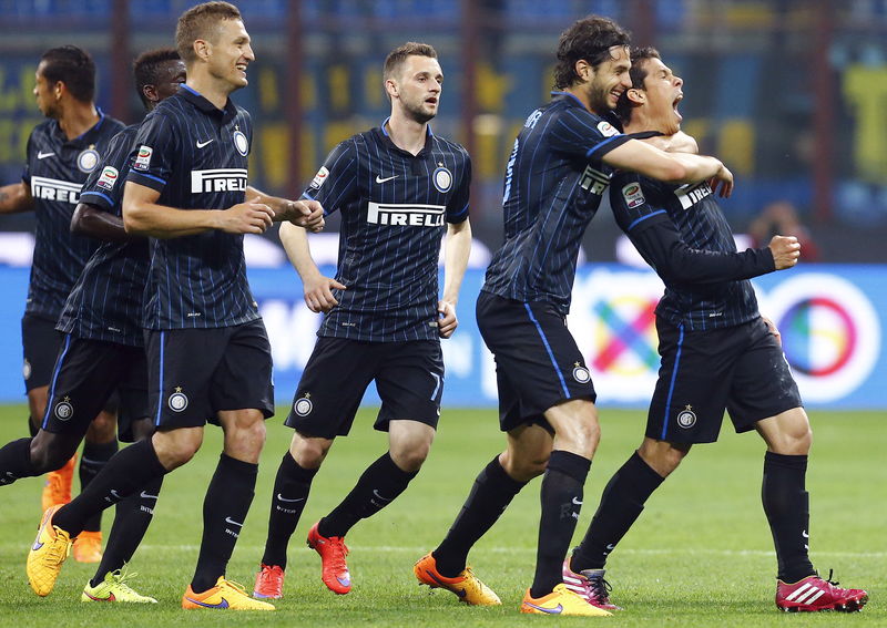 © Reuters. Inter, Mónaco y Roma pagarán multas y reducirán plantillas por violar el "fair play" financiero