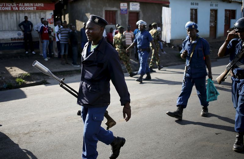 © Reuters. رؤساء دول شرق أفريقيا يجتمعون في تنزانيا سعيا لحل أزمة بوروندي