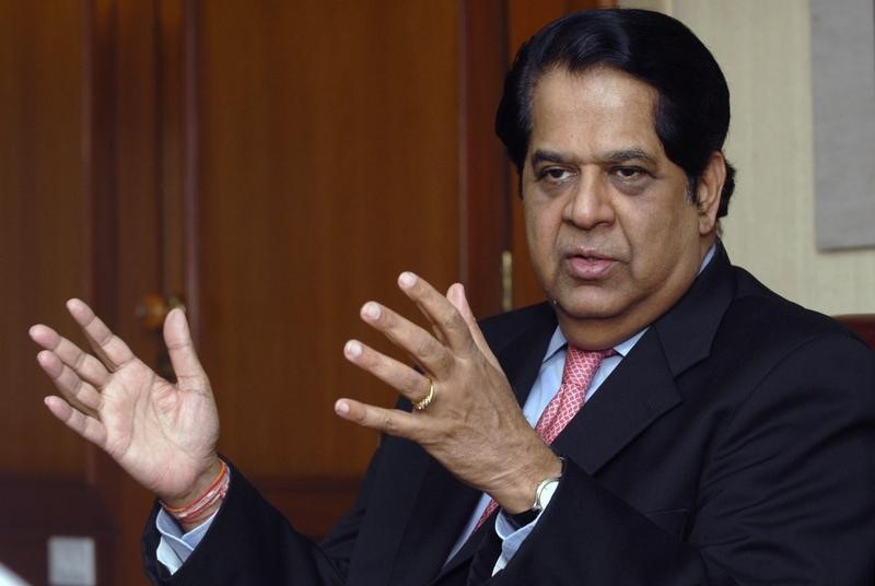 © Reuters. Kamath, chief executive of ICICI Bank, gestures during the Reuters Summit in Mumbai