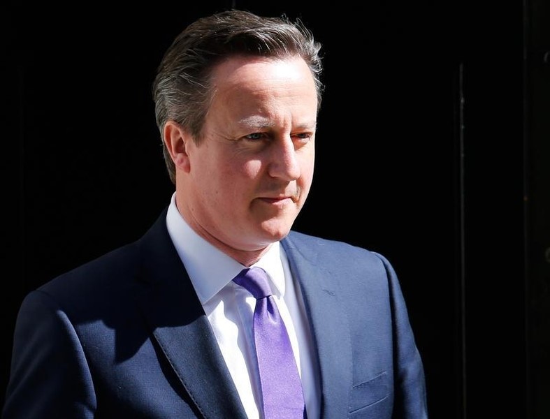 © Reuters. Cameron: La victoria electoral me autoriza a una 