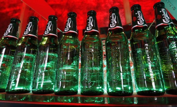 © Reuters. OBJECTIFS DE CARLSBERG CONFIRMÉS APRÈS UN BON TRIMESTRE