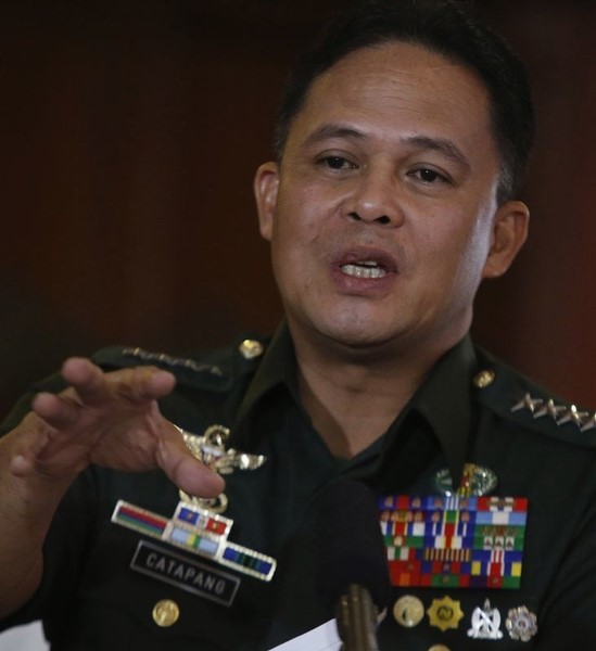 © Reuters. قائد القوات المسلحة: الفلبين تسعى لبناء قاعدة بحرية على الساحل الغربي