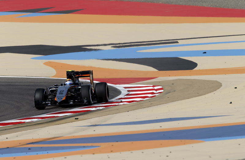 © Reuters. Force India Formula One Driver Perez of Maxico drives during the third free practice ahead of Bahrain's F1 Grand Prix at Bahrain International Circuit, south of Manama