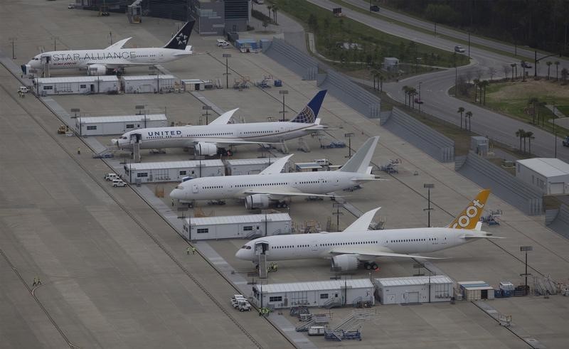 © Reuters. An aerial view shows the final assembly area at the Boeing plant in North Charleston