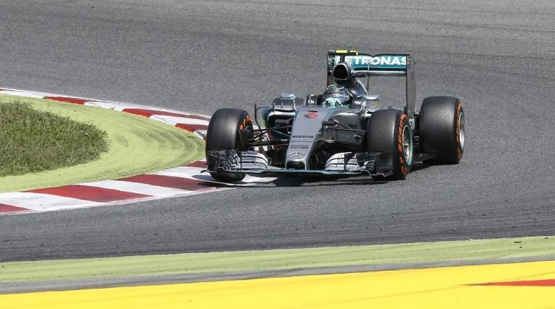 © Reuters. روزبرج الأسرع في أول اختبارات وسط الموسم في فورمولا1