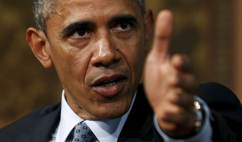 © Reuters. U.S. President Obama speaks as he takes part in the Catholic-Evangelical Leadership Summit on Overcoming Poverty at Georgetown University in Washington