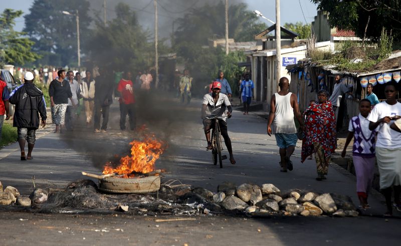 © Reuters. ضابط كبير في جيش بوروندي يقول إنه يعمل على تشكيل حكومة انتقالية