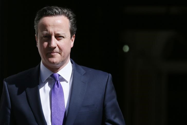 © Reuters. Cameron se enfrentará a la líder secesionista escocesa sobre el futuro del país