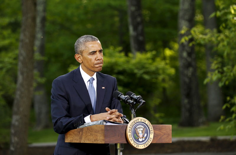 © Reuters. Presidente norte-americano, Barack Obama, fala à imprensa em Camp David