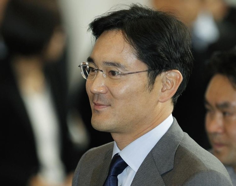 © Reuters. Jay Y. Lee, son of Samsung Electronics chairman Lee Kun-hee and the company's chief operating officer arrives at the company's headquarters in Seoul