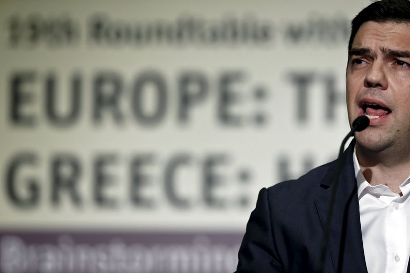 © Reuters. Greek PM Tsipras delivers a speech during the Economist Conference on "Europe: The comeback, Greece: How resilient?" in Athens