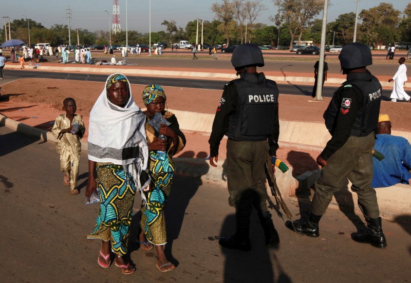 © Reuters. Al menos 7 muertos en atentado con bomba en norte de Nigeria -testigo Reuters