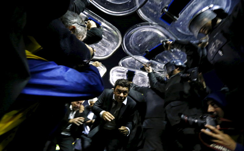 © Reuters. استبعاد بوكا جونيورز من كأس ليبرتادوريس بسبب شغب جماهيره