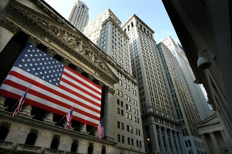 © Reuters. WALL STREET ATTEND LA FED CETTE SEMAINE 