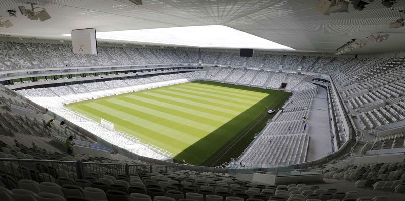 © Reuters. UN NOUVEAU STADE À BORDEAUX, ENTRE SPORT ET BUSINESS