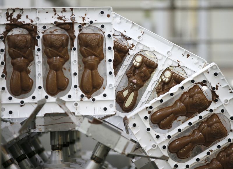 © Reuters. Chocolate easter bunnies come off the production line at the Thorntons chocolate factory in Alfreton