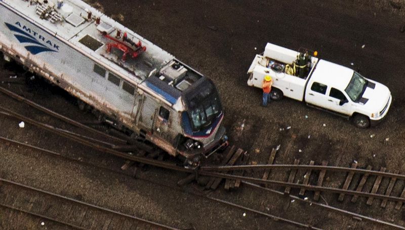 © Reuters. مطالبة شركة امتراك باجراءات سلامة اضافية بعد حادث قطار مميت
