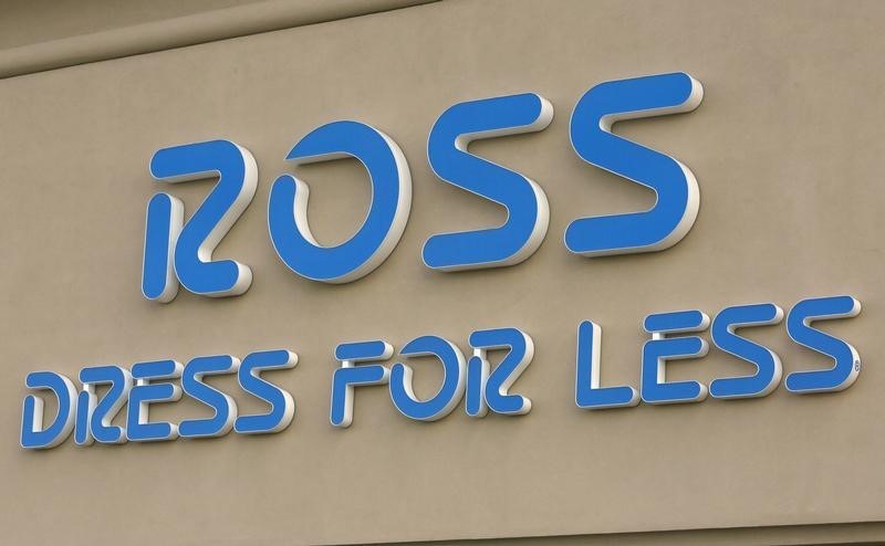 © Reuters. The sign outside a Ross store is seen in Broomfield, Colorado