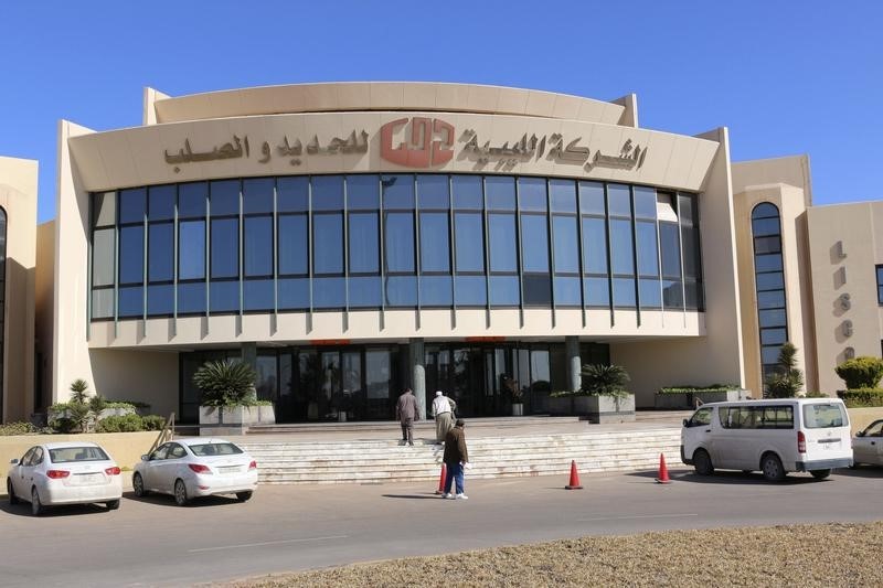 © Reuters. ليسكو الليبية تواصل انتاج الصلب رغم الحرب