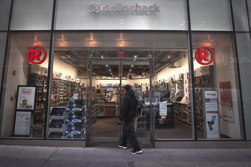 © Reuters. A RadioShack store is pictured in the Manhattan borough of New York