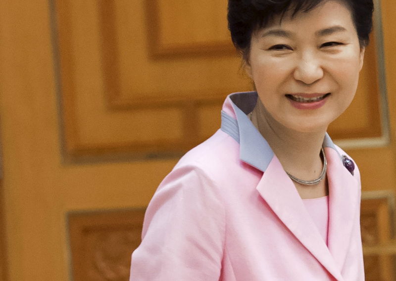 © Reuters. رئيسة كوريا الجنوبية تختار رئيسا جديدا للوزراء