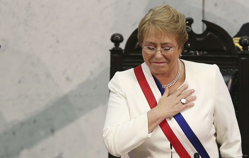 © Reuters. Chile's President Bachelet reacts after delivering her annual address at the National Congress building in Valparaiso