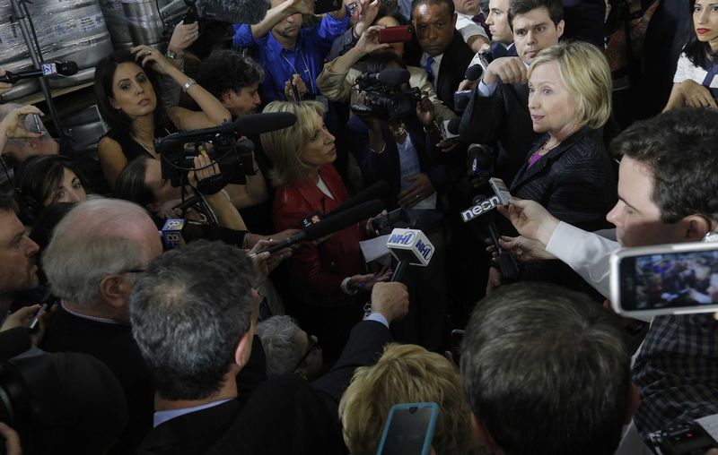 © Reuters. Hillary Clinton concede entrevista em Hampton