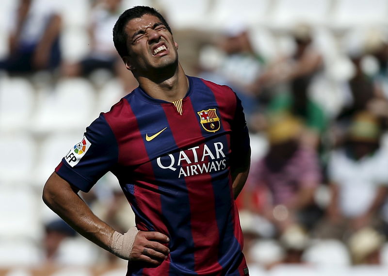 © Reuters. Suárez se perderá el último partido de Liga por lesión