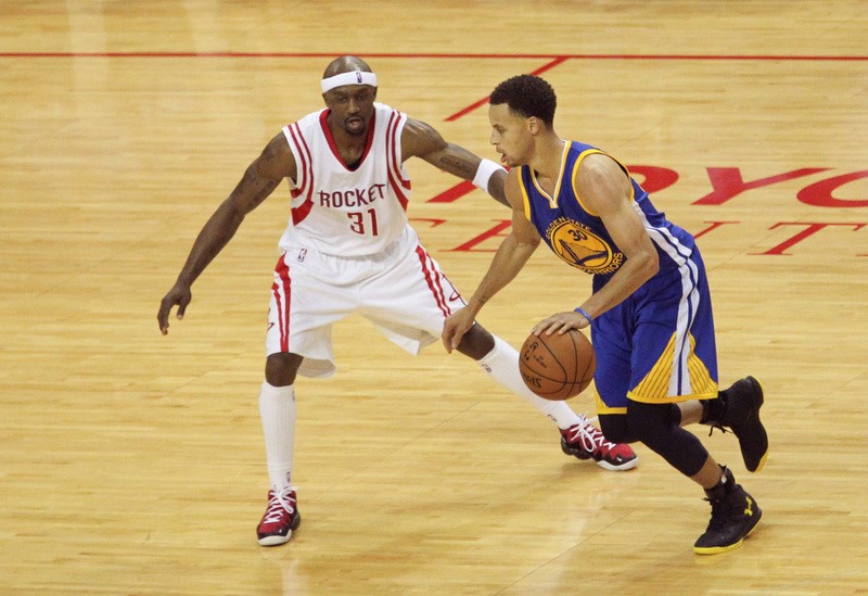 © Reuters. NBA: Playoffs-Golden State Warriors at Houston Rockets