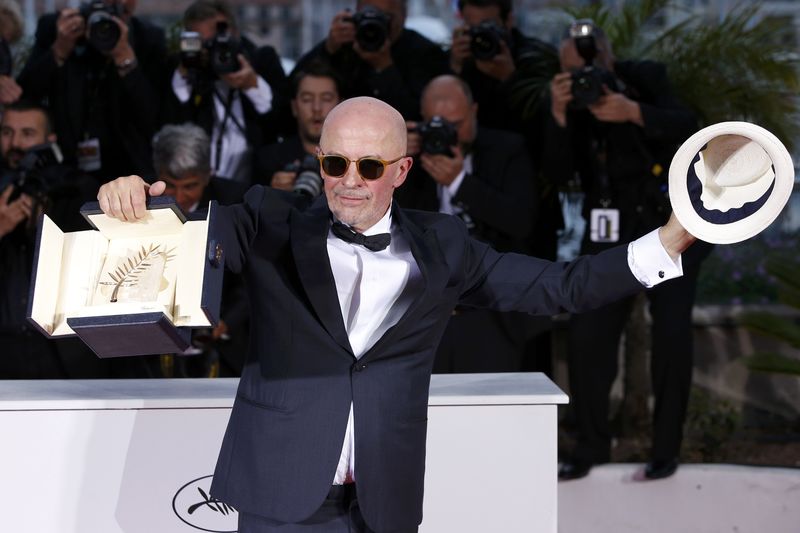 © Reuters. La película francesa "Dheepan" gana la Palma de Oro en Cannes