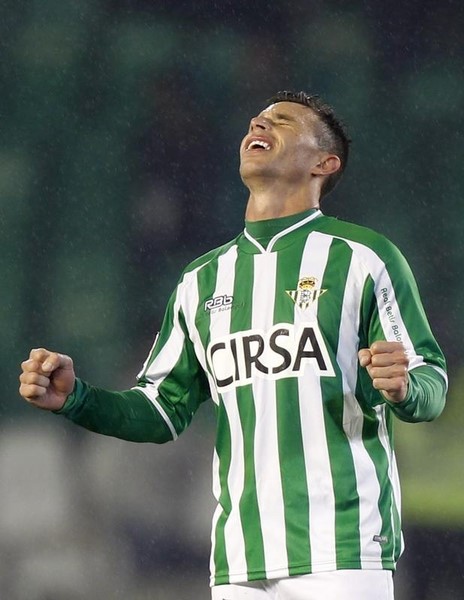 © Reuters. El Betis vuelve a primera