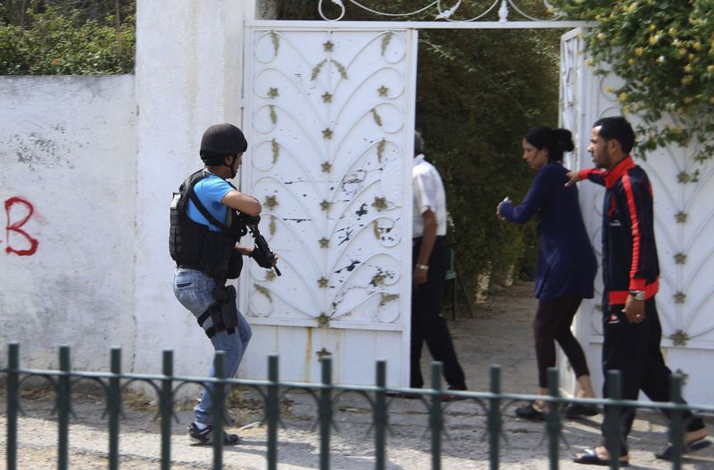 © Reuters. Abatido un soldado tunecino tras matar a 3 compañeros
