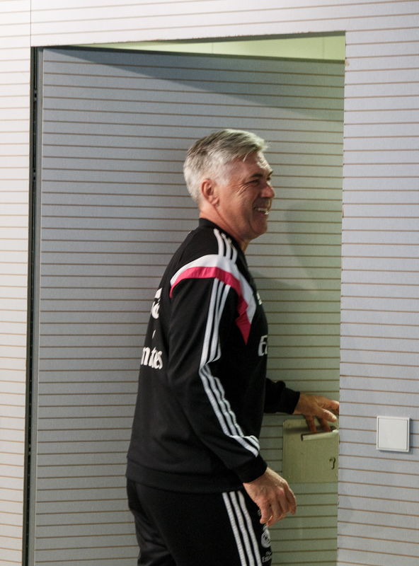 © Reuters. Ancelotti se operará de una dolencia en el cuello