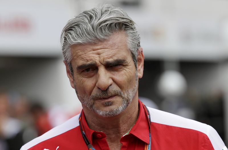 © Reuters. Ferrari Formula One team principal Arrivabene walks in the pit at the end of the first free practice session at the Monaco F1 Grand Prix