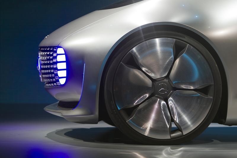 © Reuters. Frente do carro conceito Mercedes-Benz F015 Luxury in Motion, em Las Vegas