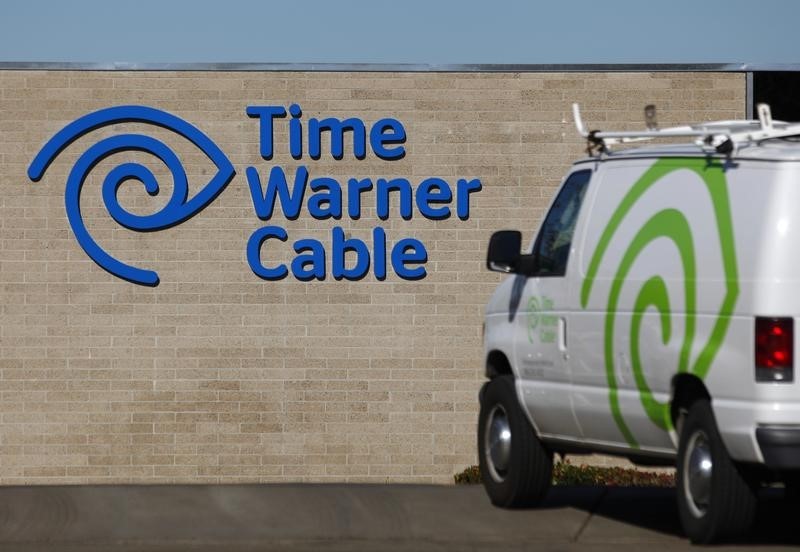 © Reuters. CHARTER RACHÈTE TIME WARNER CABLE