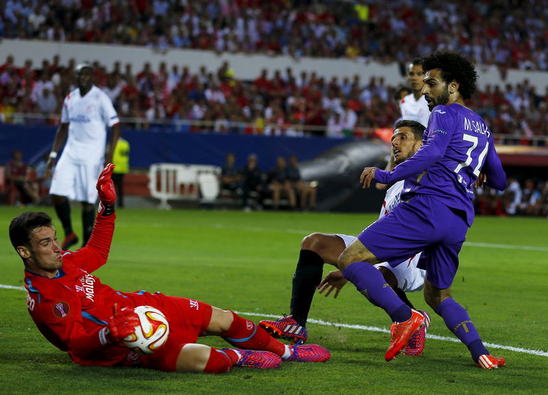 © Reuters. Goleiro do Sevilla Sergio Rico, convocado para a seleção espanhola