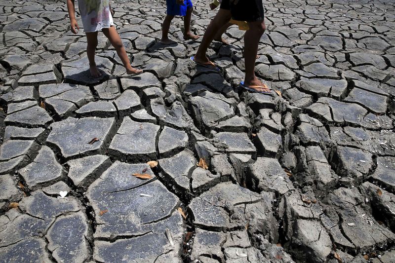 © Reuters. Los gobiernos, convencidos de que habrá un acuerdo sobre clima en París
