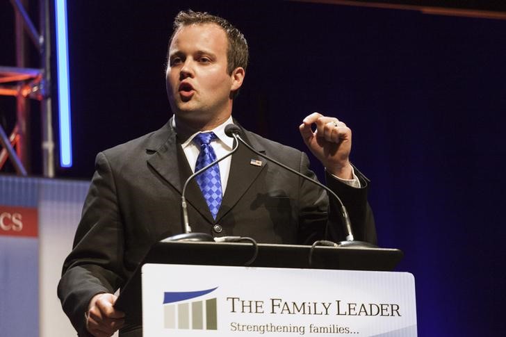 © Reuters. Duggar, Executive Director of the Family Research Council Action, speaks at the Family Leadership Summit in Ames, Iowa