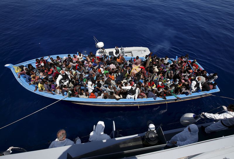 © Reuters. La resistencia de los países UE podría frustrar plan de realojamiento de inmigrantes