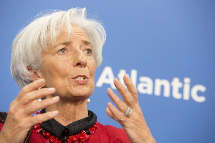 © Reuters. Lagarde dice que aún hay mucho trabajo por hacer en la negociación con Grecia 