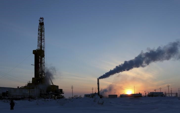 © Reuters. Буровая установка на Ванкорском месторождеии Роснефти в Красноярском крае