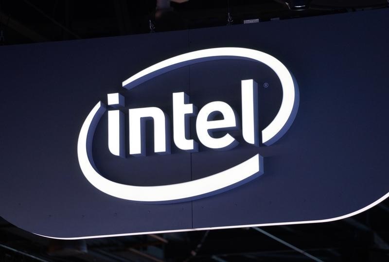 © Reuters. Логотип Intel 