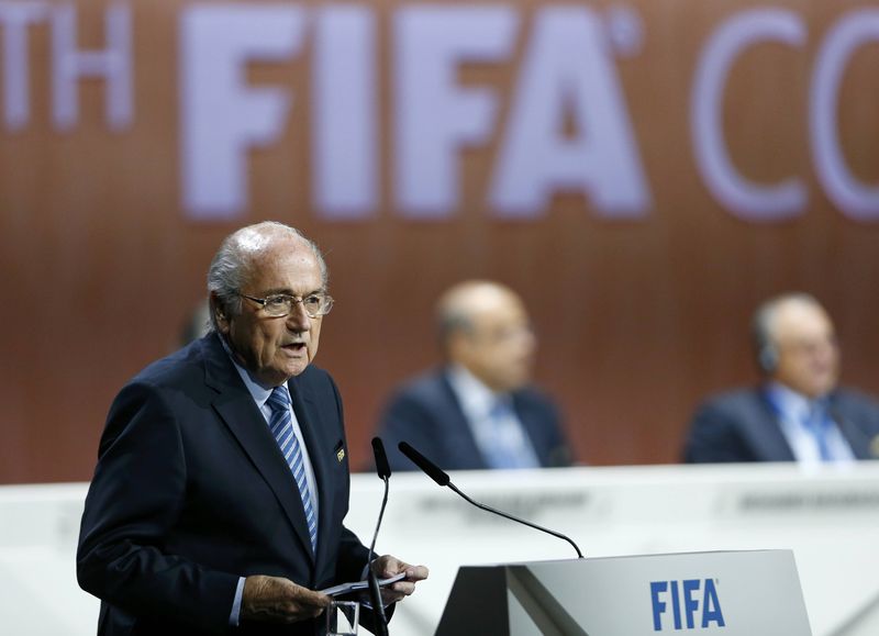 © Reuters. Blatter hace un llamamiento a la unidad al abrir el congreso de la FIFA