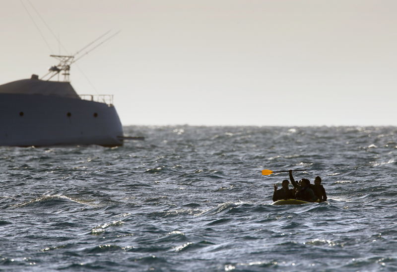 © Reuters. PLUS DE 4.200 MIGRANTS RECUEILLIS EN MÉDITERRANÉE