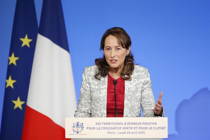 © Reuters. Ministra francesa do Meio Ambiente, Ségolène Royal, durante entrevista coletiva em Paris