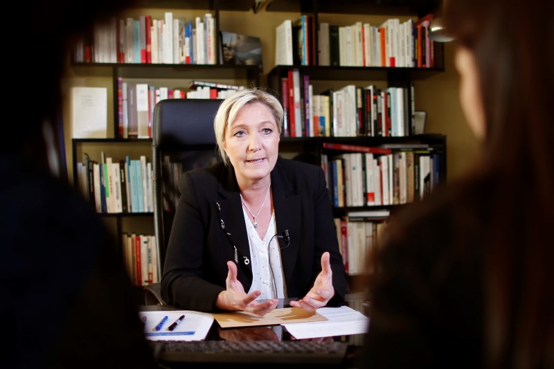 © Reuters. MARINE LE PEN ENTEND FAIRE LE PROCÈS DU QATAR  