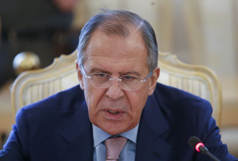 © Reuters. لافروف: روسيا وأمريكا في حوار واقعي وعملي